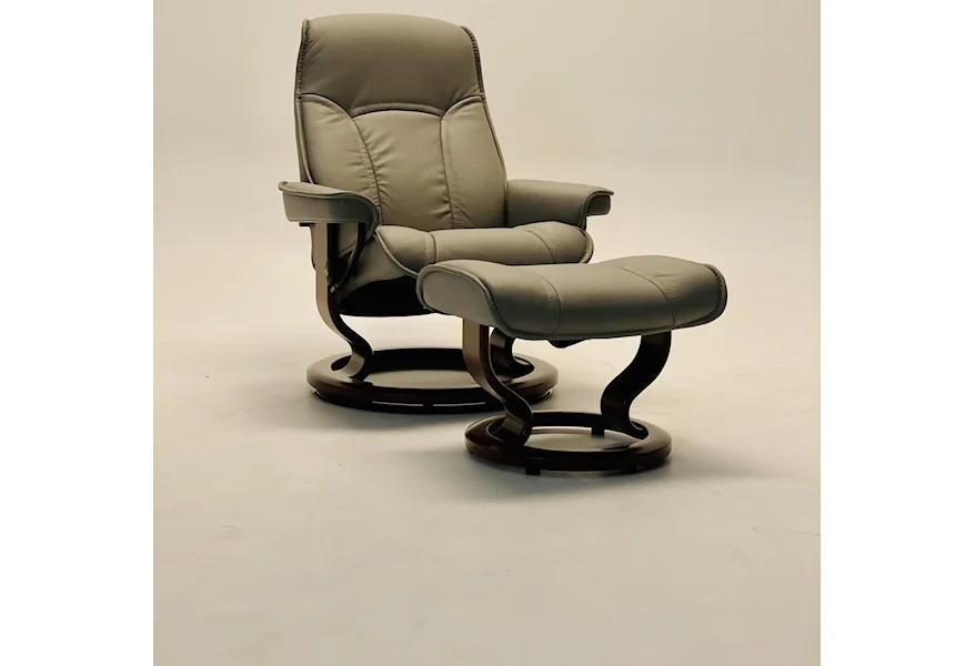 Stressless Senator Large Classic Chair and Ottoman by Stressless at Baer's Furniture