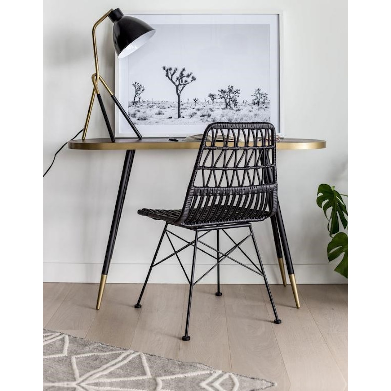 Style In Form Calabria Black Chair