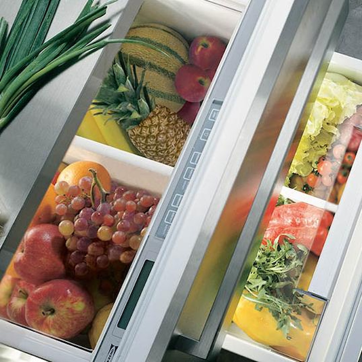 Sub-Zero Undercounter Refrigeration 5.3 Cu. Ft. Integrated Refrigerator Drawers