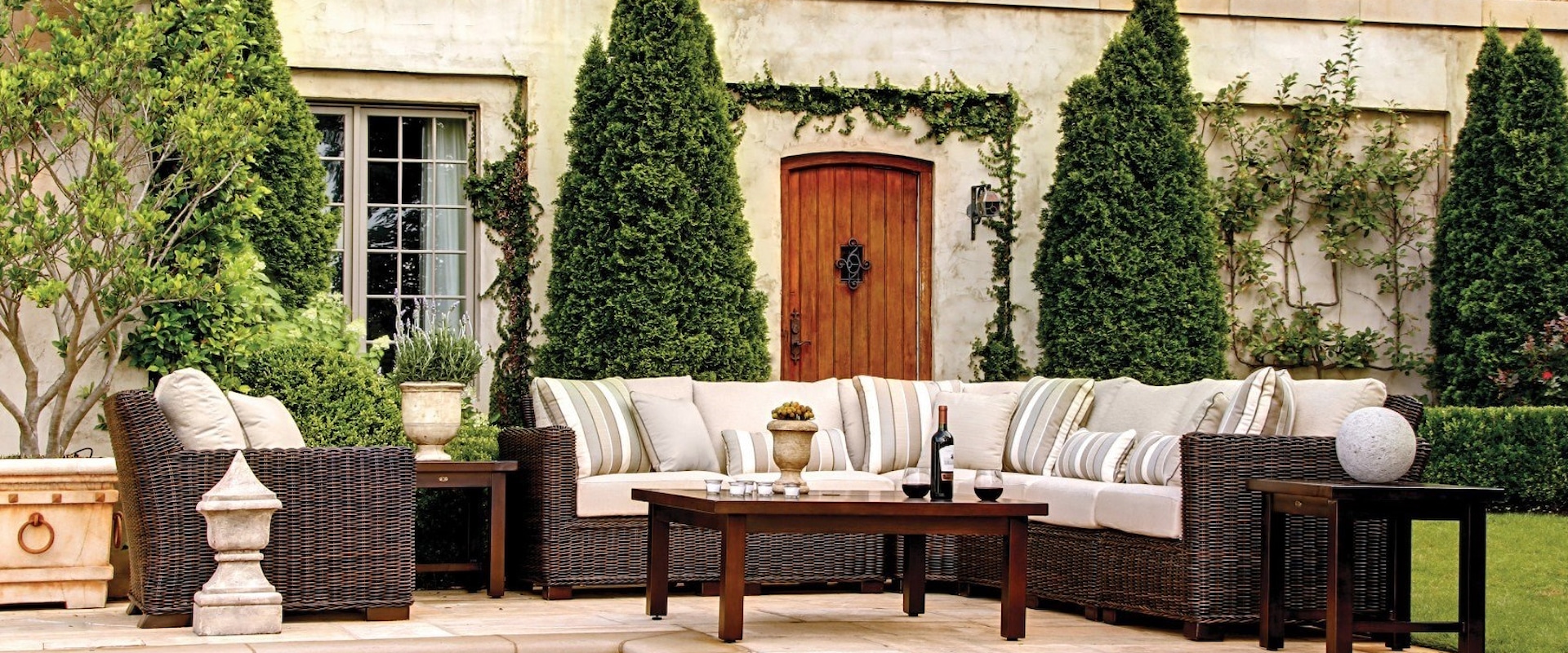 Outdoor Sectional and Chair Set