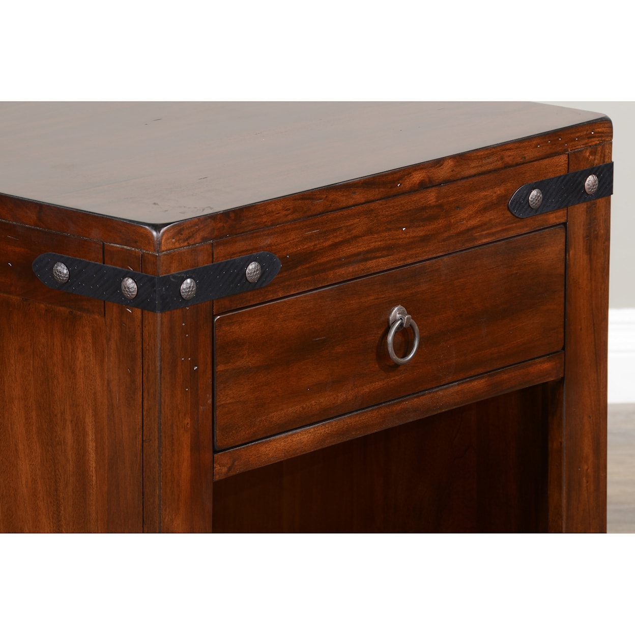 Sunny Designs 12136 End Table
