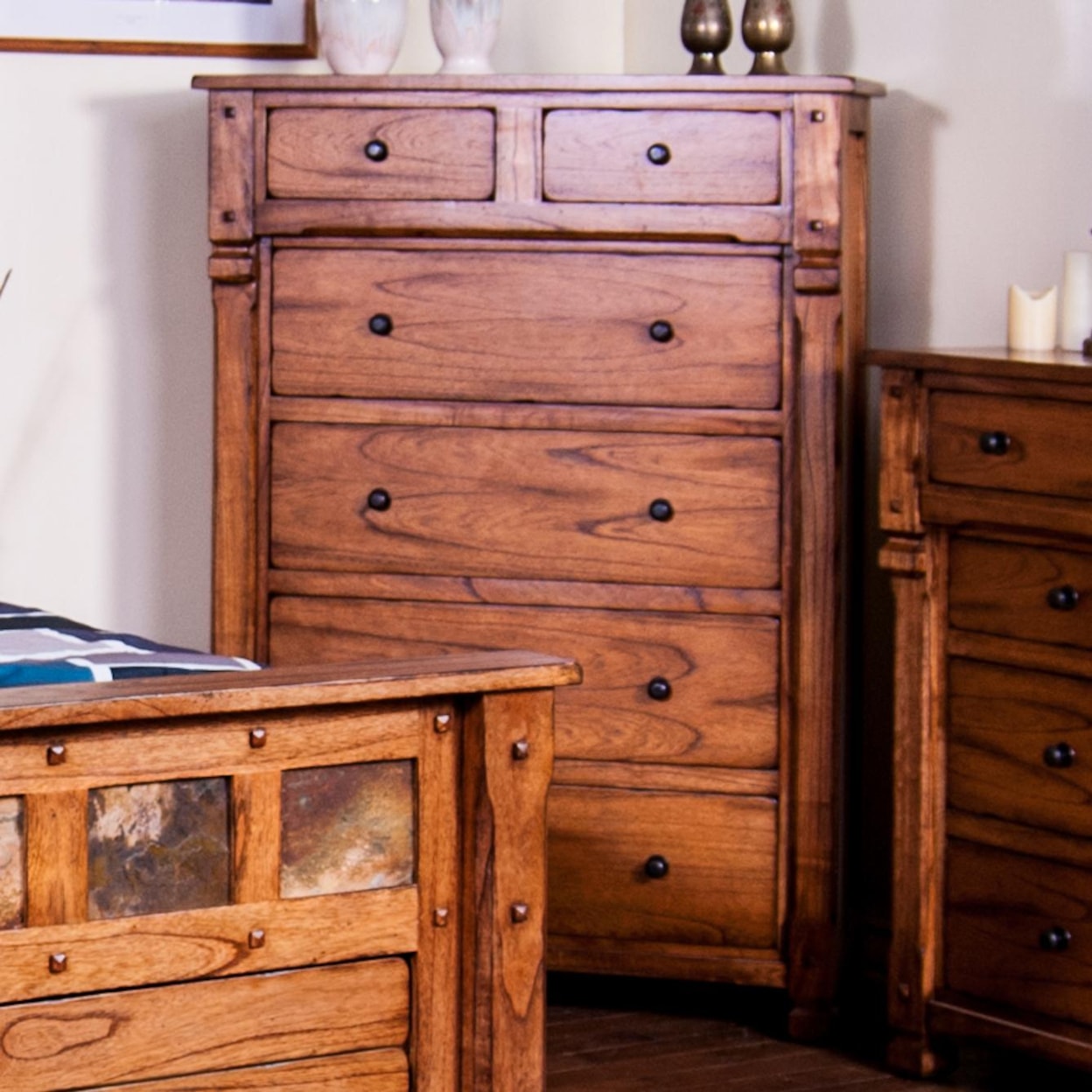 Sunny Designs Morris Home Sadler Chest