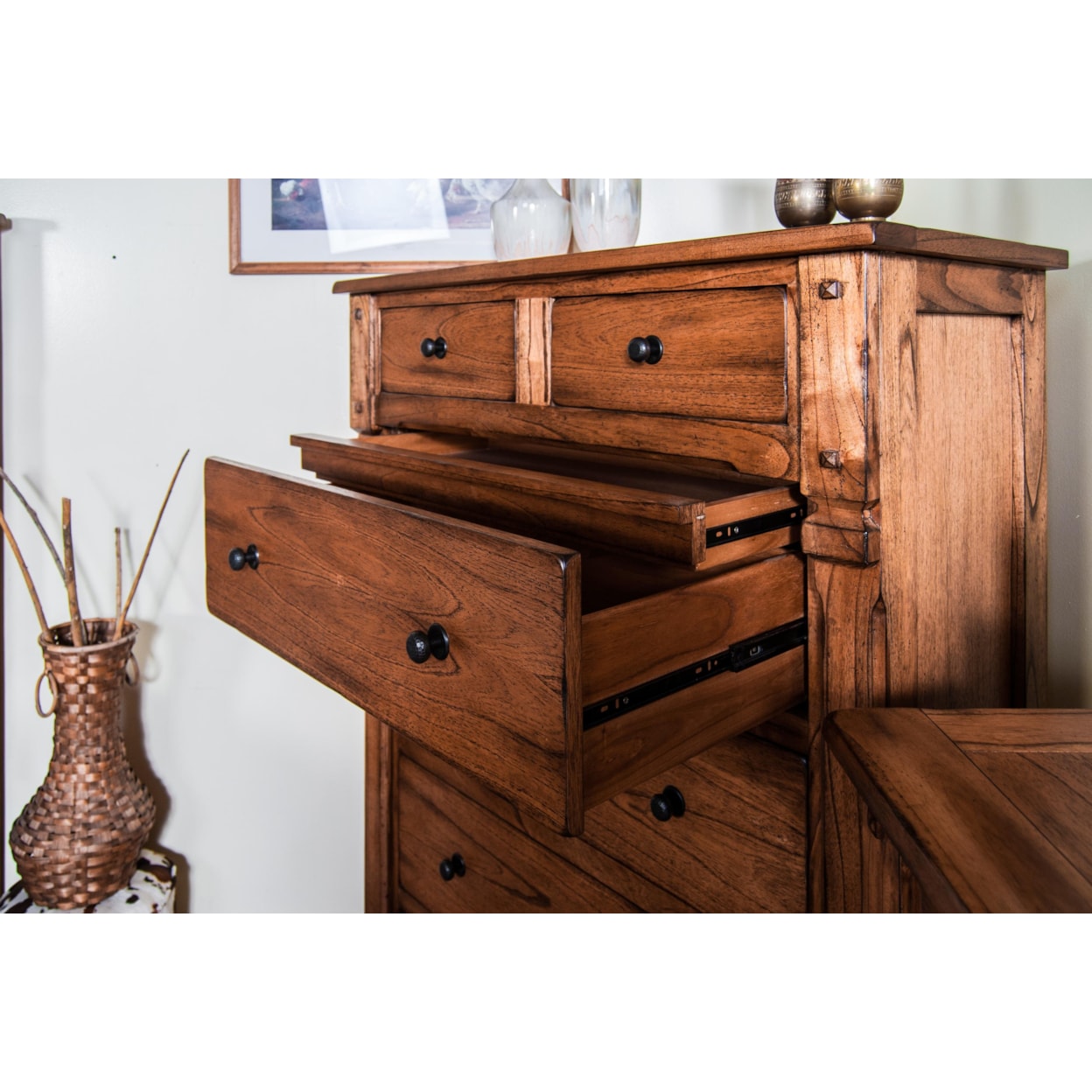 Sunny Designs Morris Home Sadler Chest