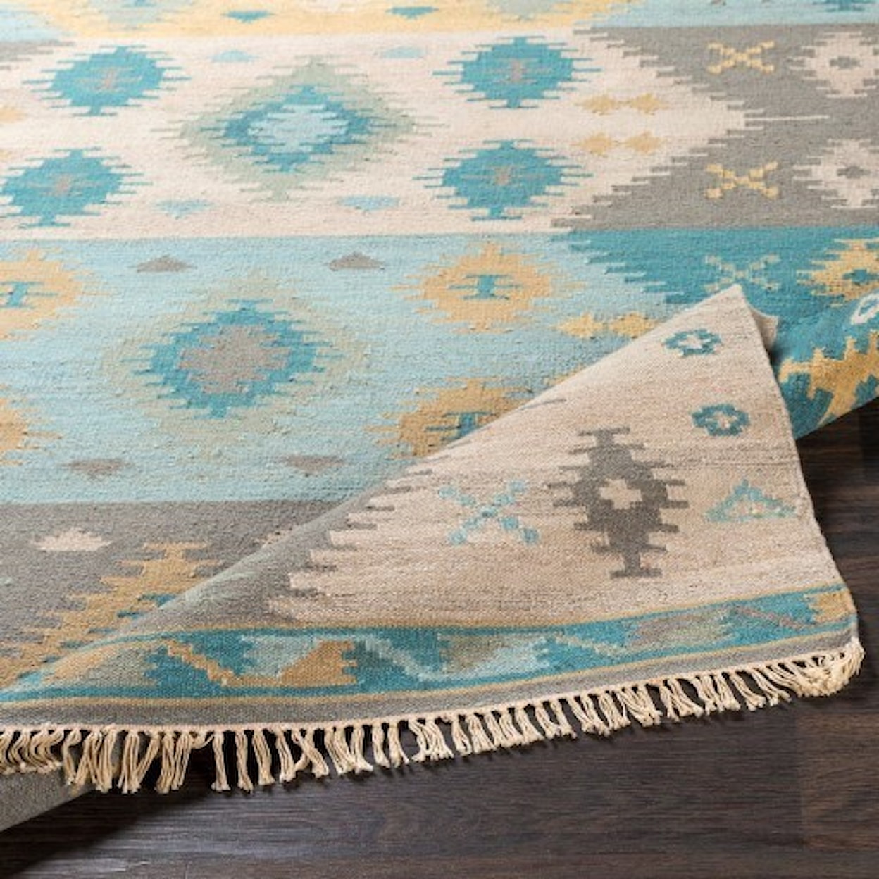 Surya Adia 2' x 3' Rug