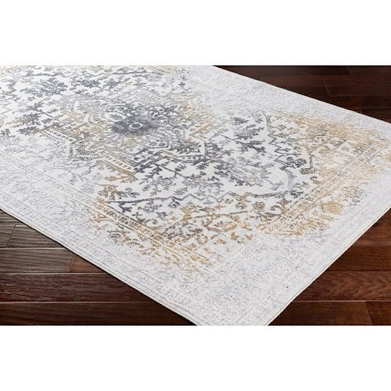 Surya Aisha 5'3" x 7'3" Rug