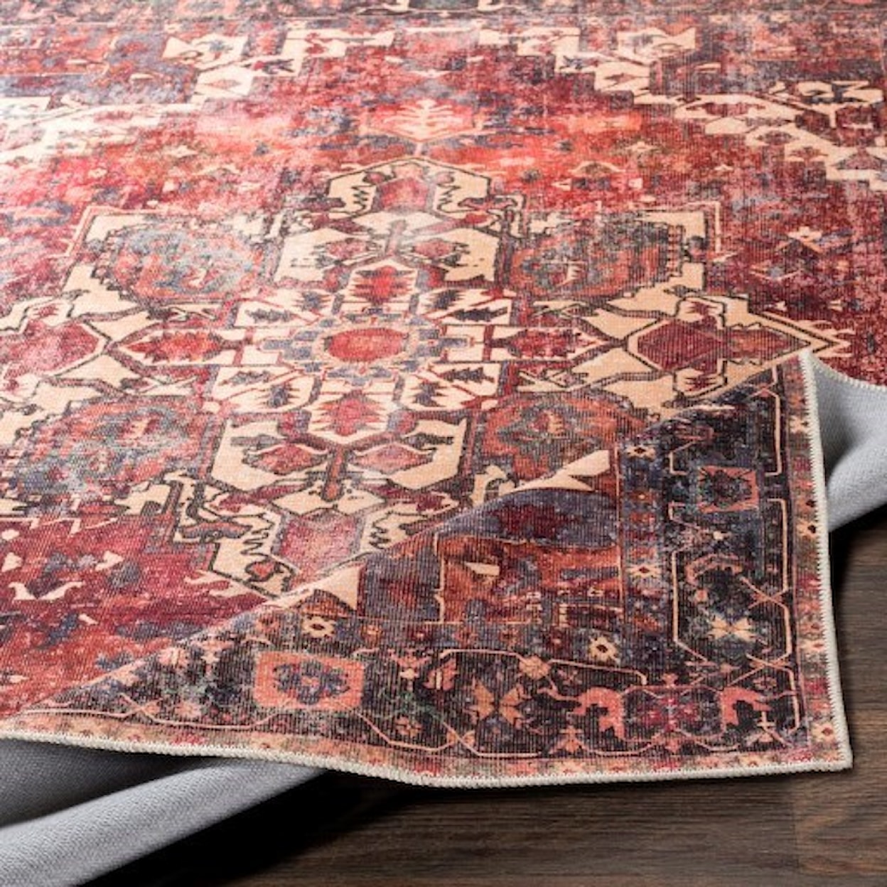 Surya Amelie 5'3" x 7'3" Rug