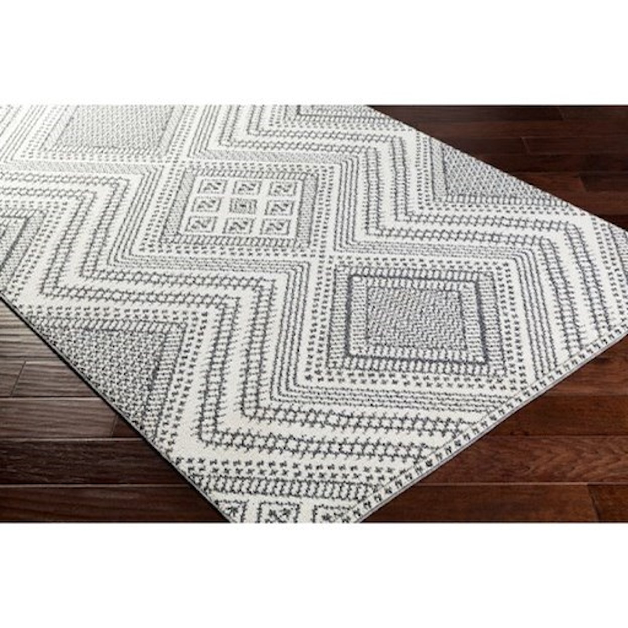 Surya Ariana 5'3" x 7'3" Rug