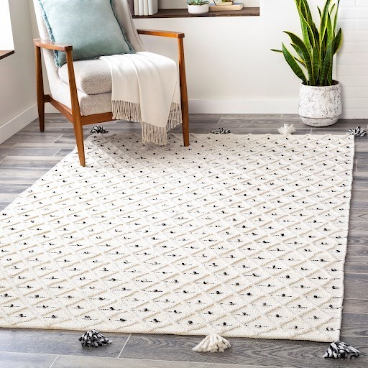 Surya Azalea 2'6" x 8' Rug