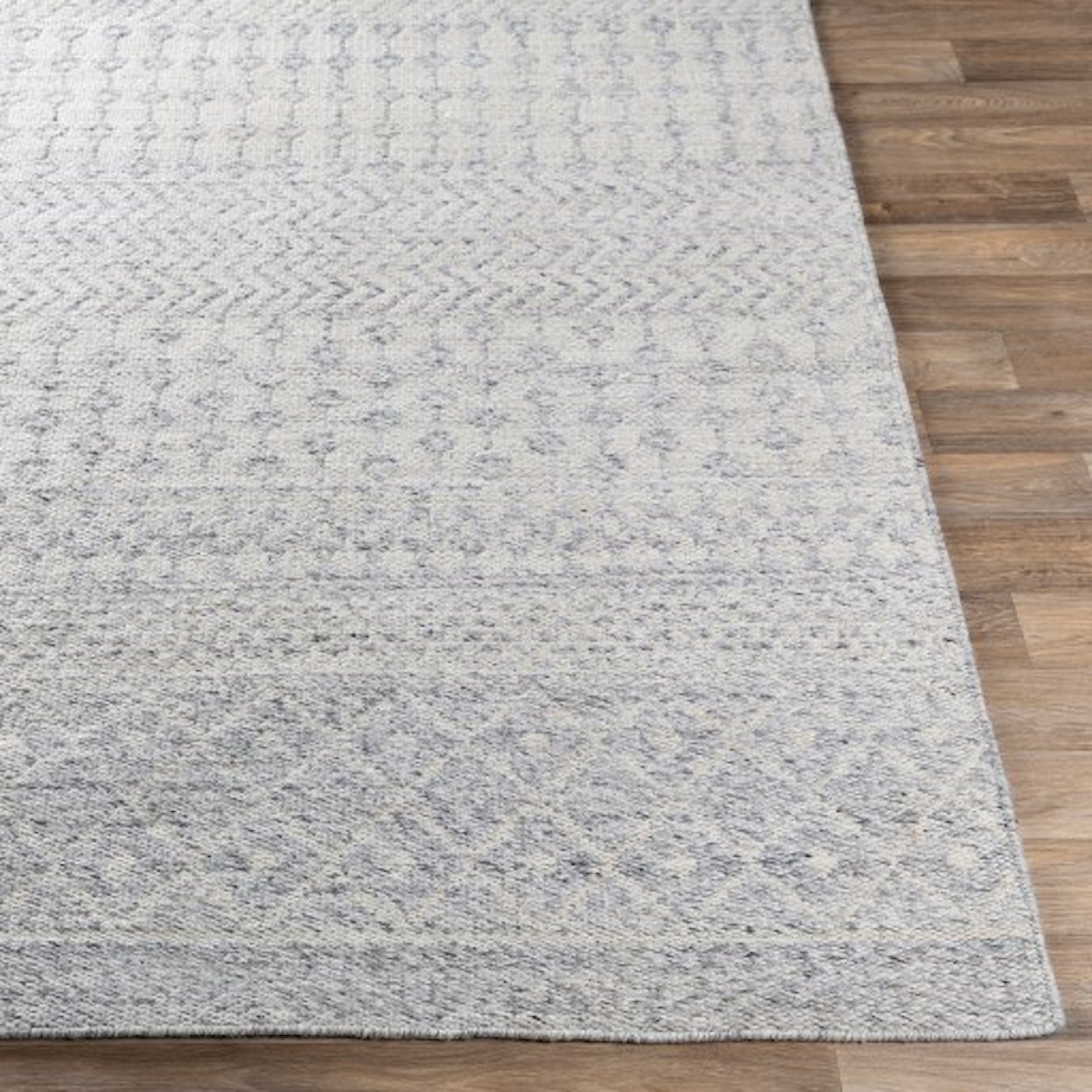 Surya Azalea 2' x 3' Rug