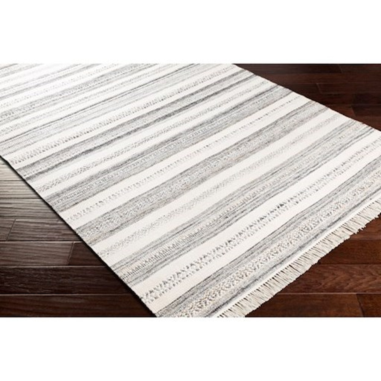 Surya Azalea 2' x 3' Rug