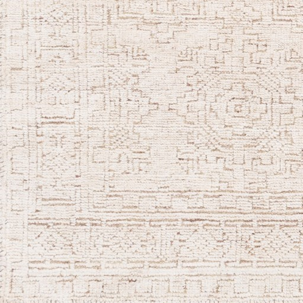 Surya Bella 2' x 3' Rug