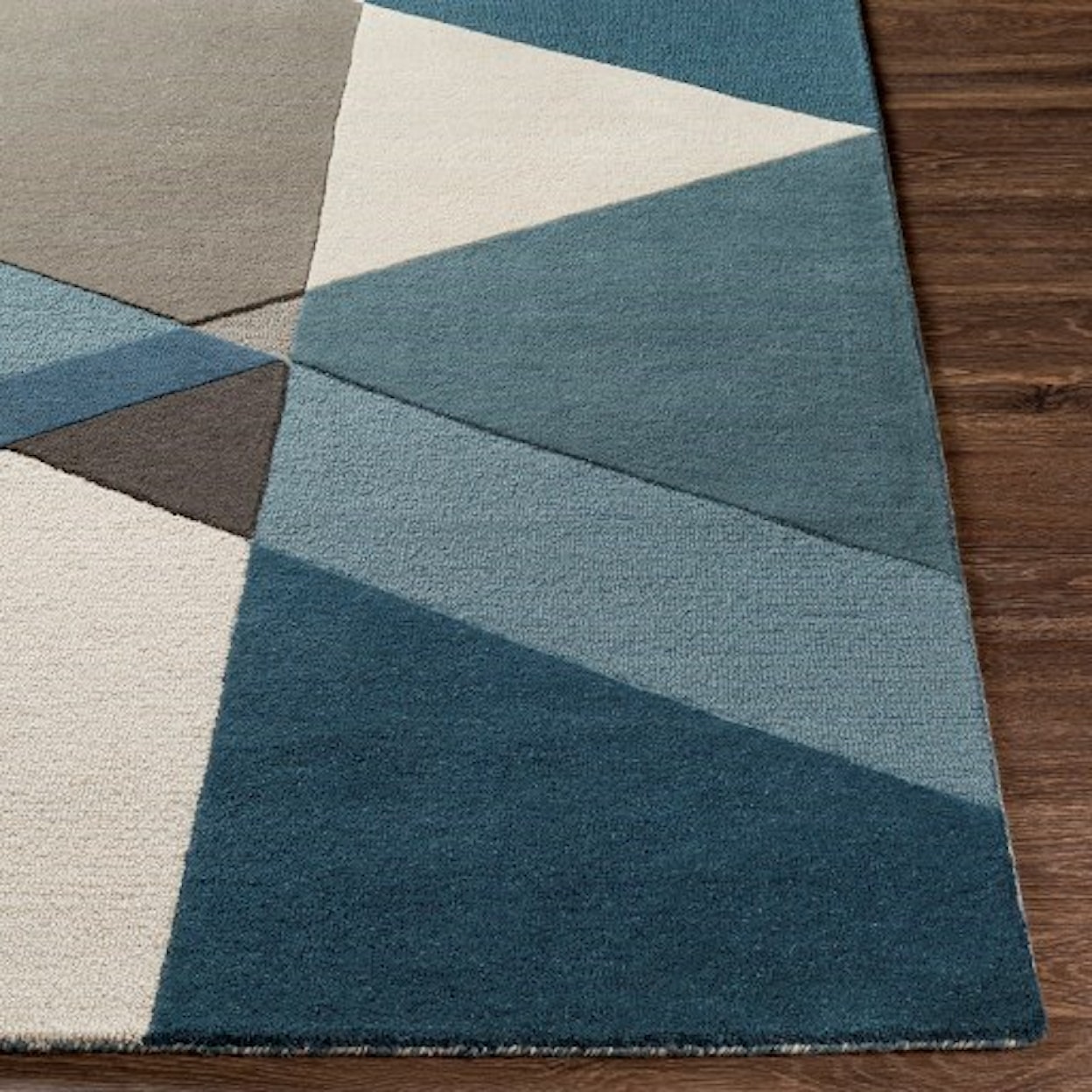 Surya Brooklyn 5' x 7'6" Rug