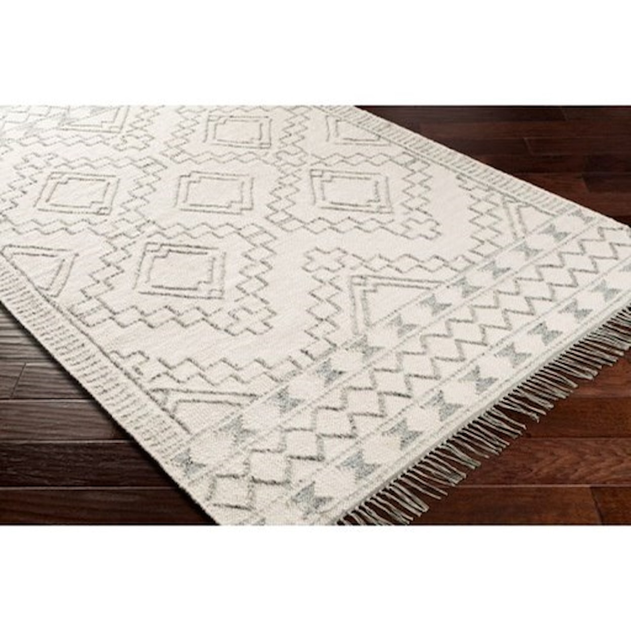 Surya Cheyenne 2'6" x 8' Rug