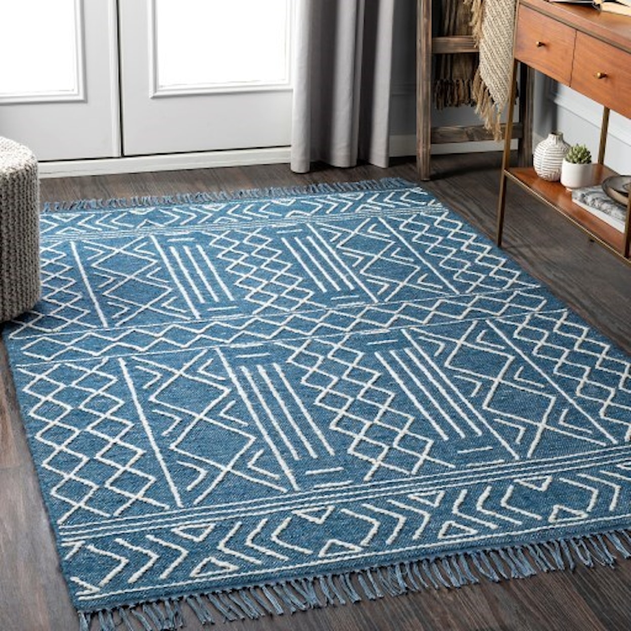 Surya Cheyenne 2'6" x 8' Rug