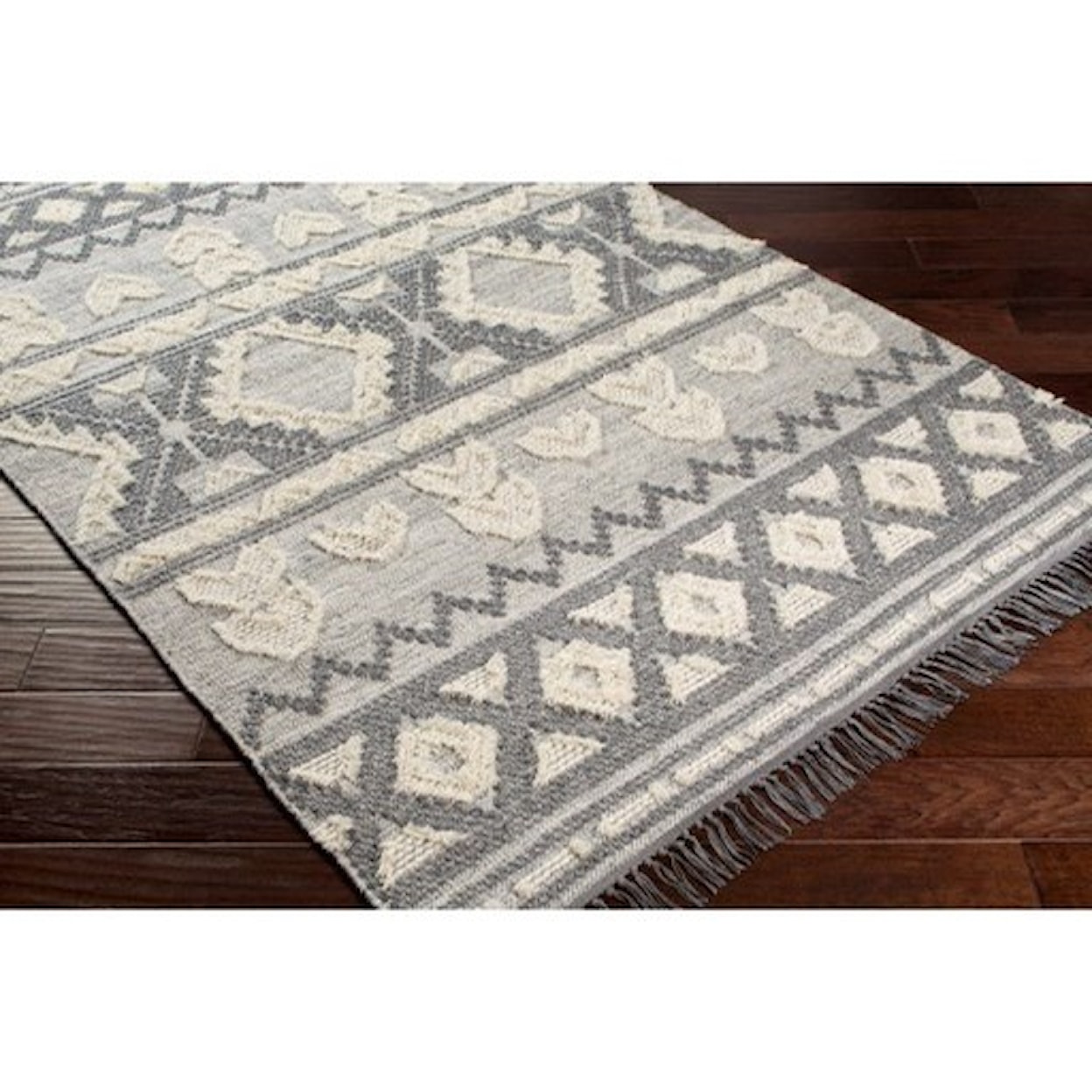 Surya Cheyenne 5' x 7'6" Rug