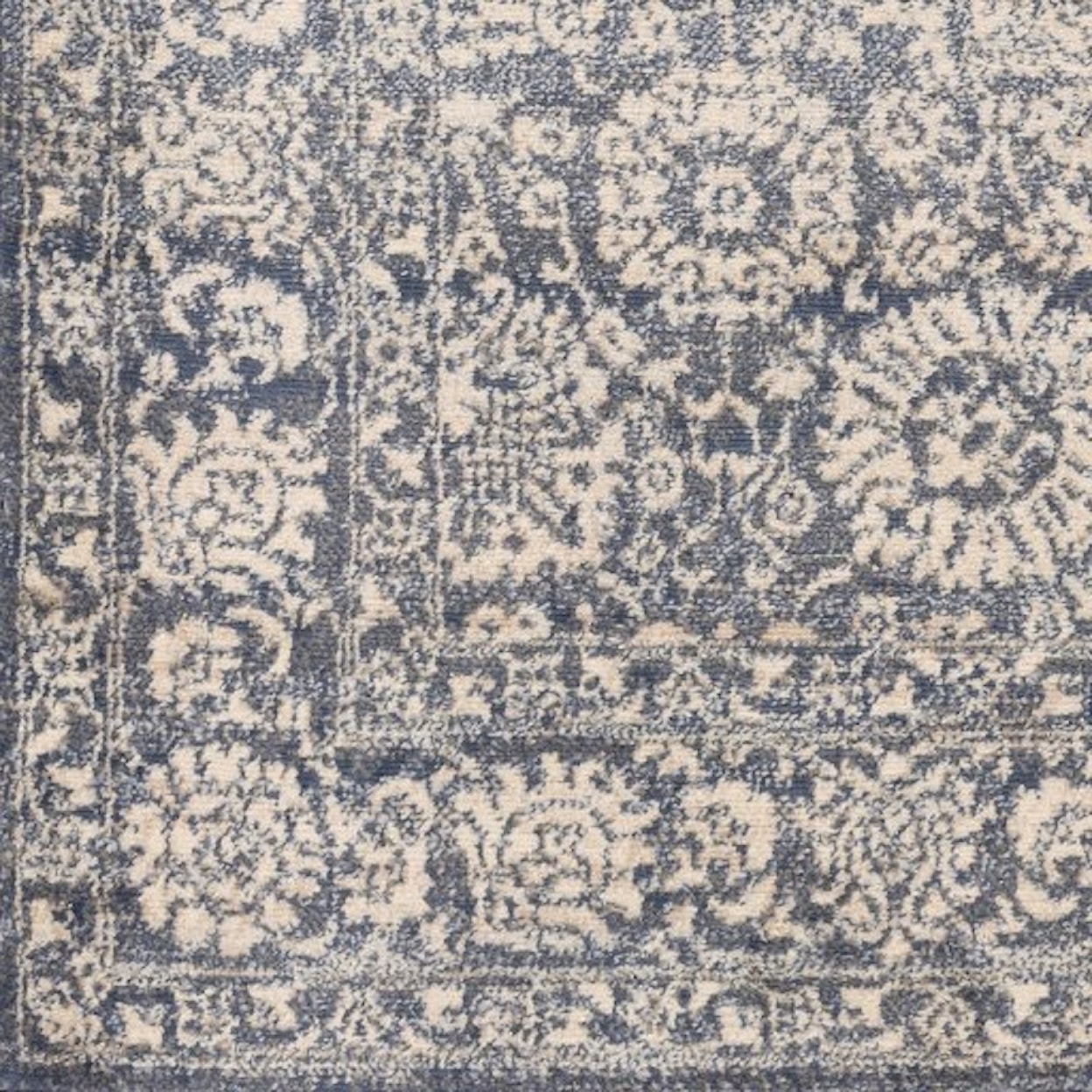 Surya Claire 5'3" x 7'3" Rug