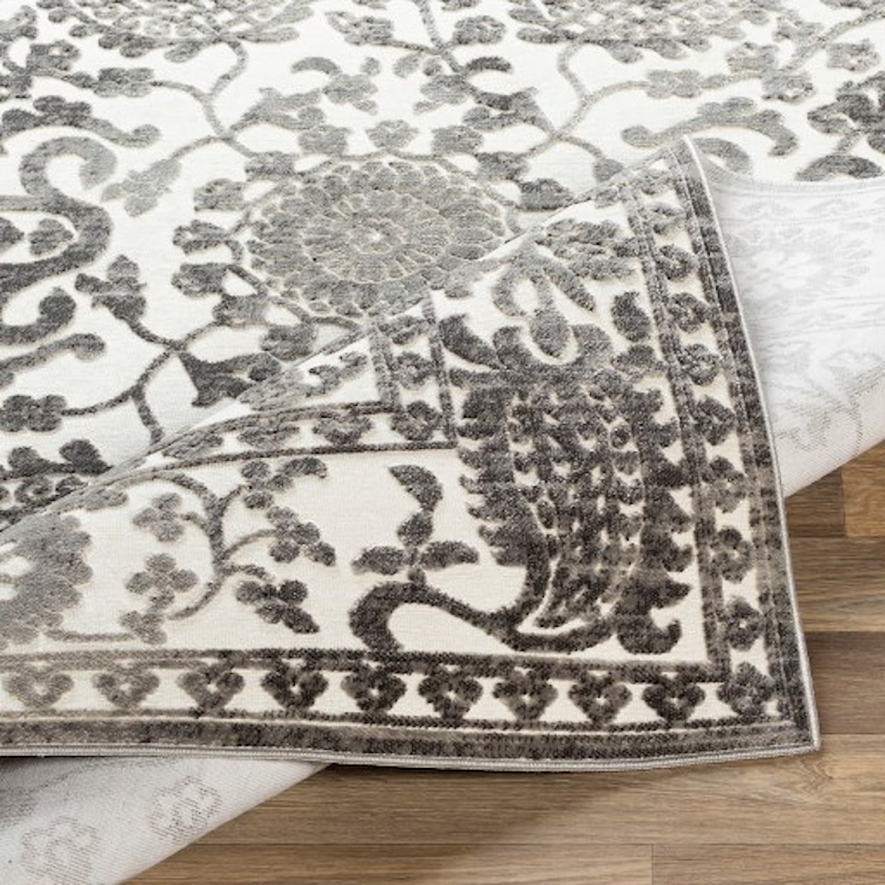 Surya Dantel 6'7" x 9' Rug