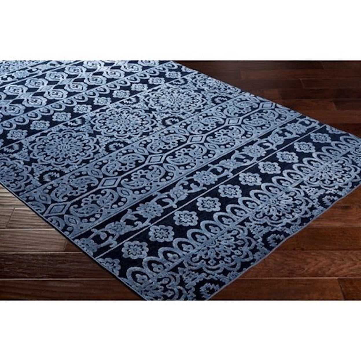 Surya Dantel 5'3" x 7'3" Rug