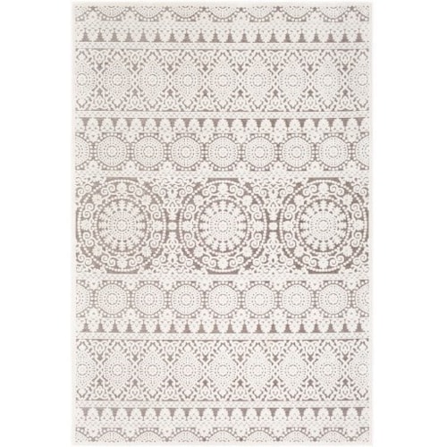 5'3" x 7'3" Rug