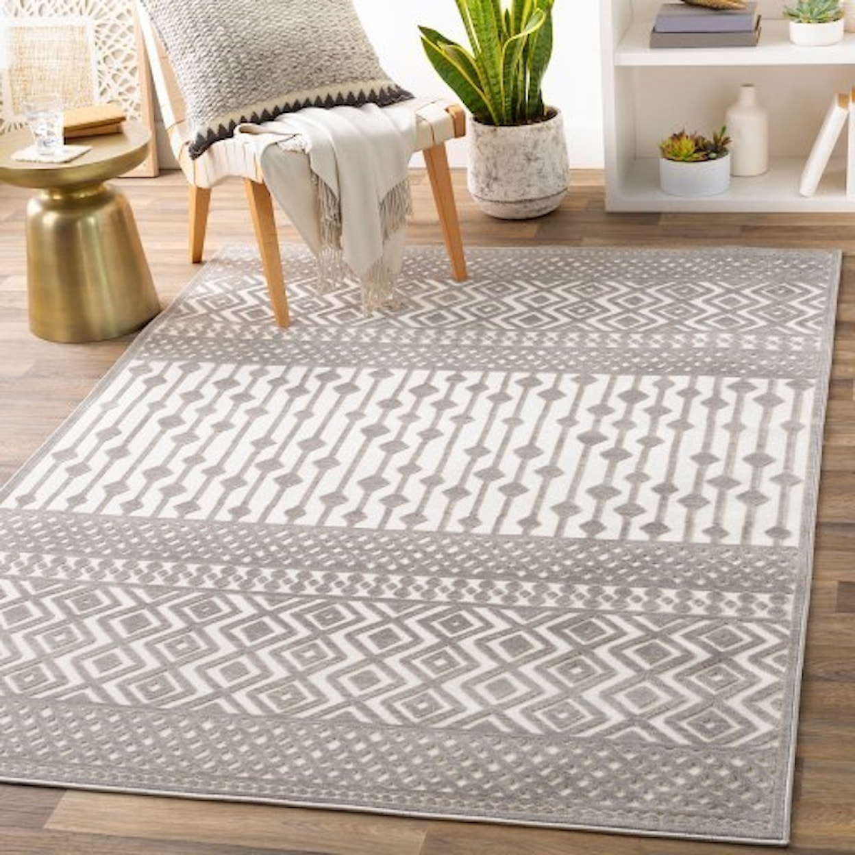 Surya Dantel 5'3" x 7'3" Rug