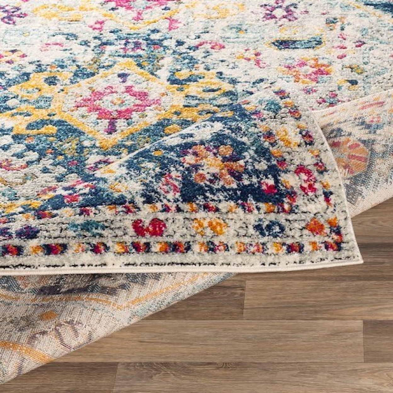 Surya Dersim 5'3" x 7'3" Rug