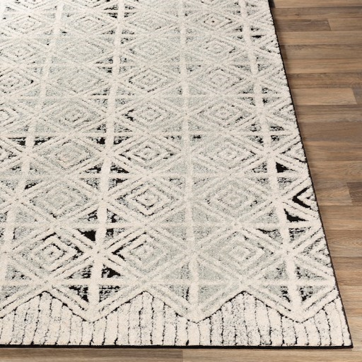 Surya Dersim 5'3" x 7'3" Rug