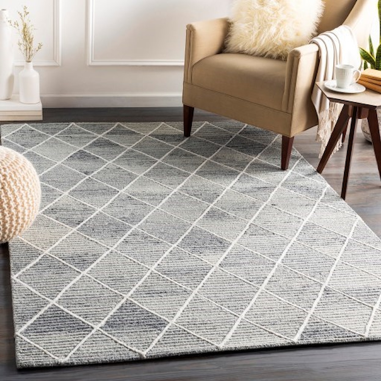 Surya Eaton 4' x 6' Rug