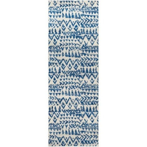 2'7" x 7'6" Rug
