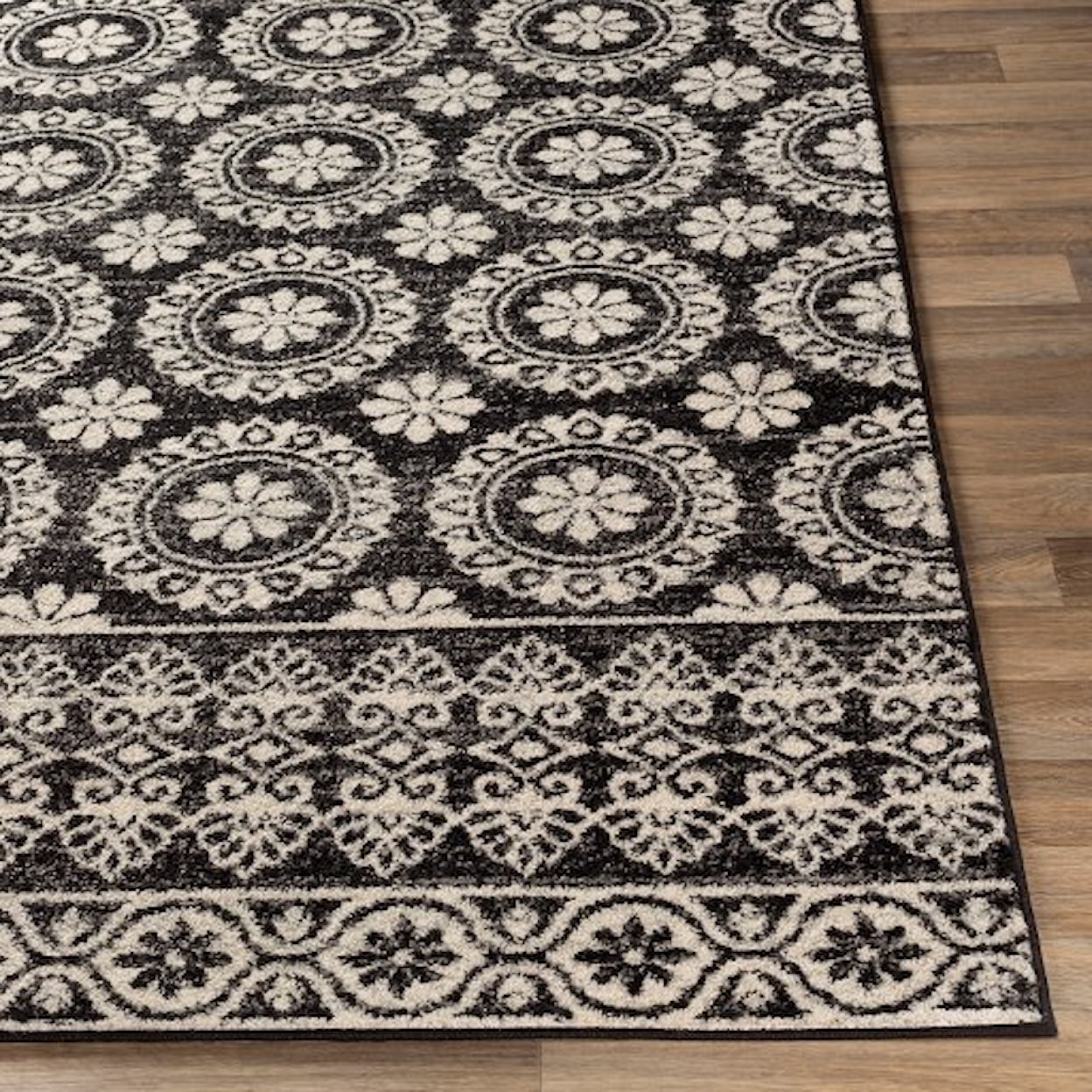 Surya Elaziz 5'3" x 7'6" Rug