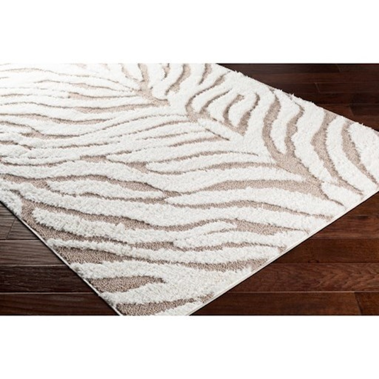 Surya Elenor 6'7" x 9' Rug