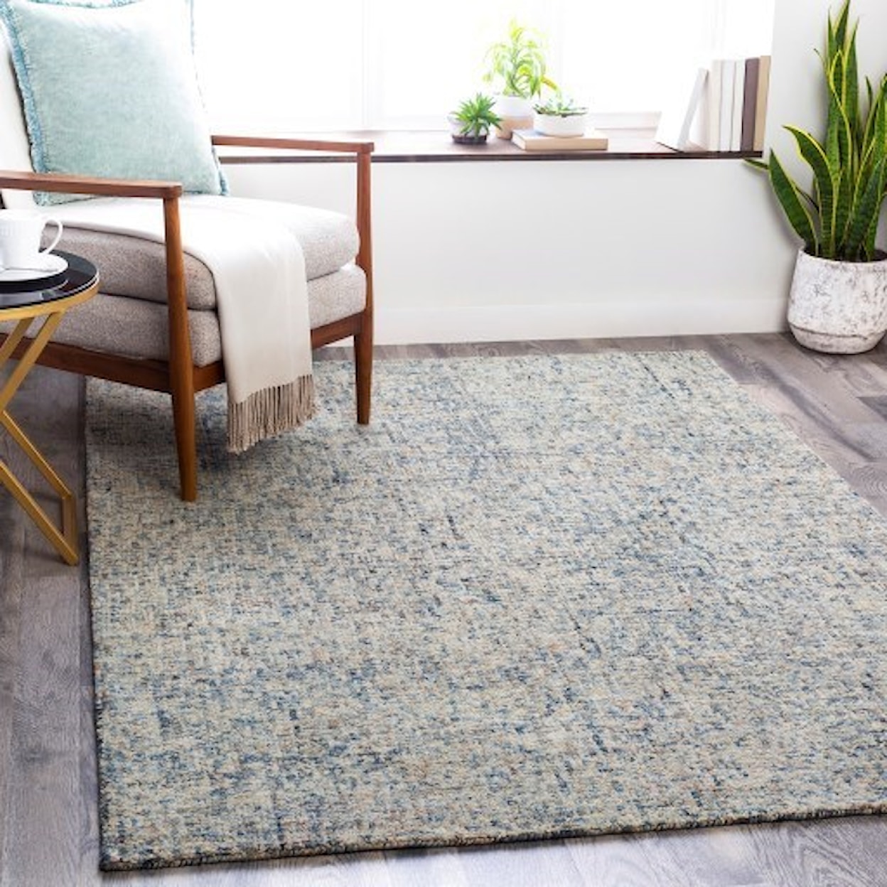 Surya Emily 2' x 3' Rug