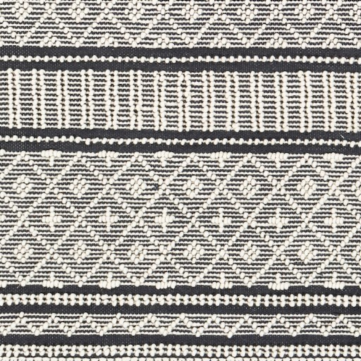 Surya Farmhouse Tassels 2' x 3' Rug