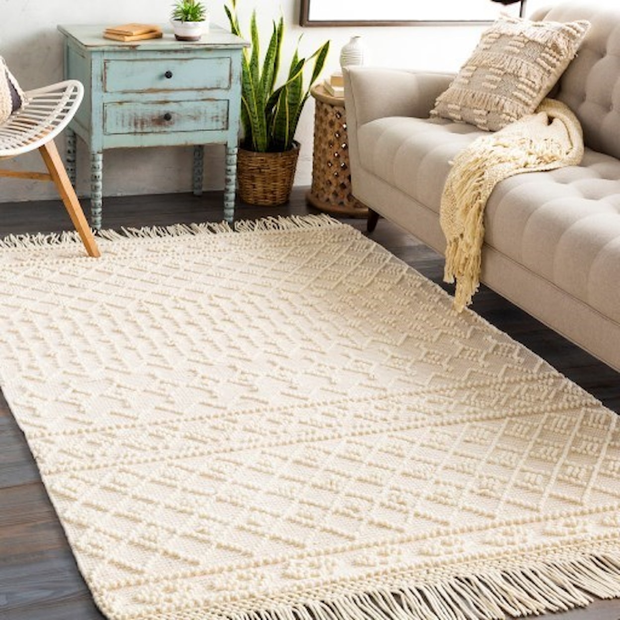 Surya Farmhouse Tassels 2' x 3' Rug