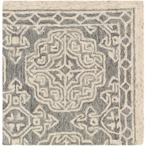 2'6" x 8' Rug