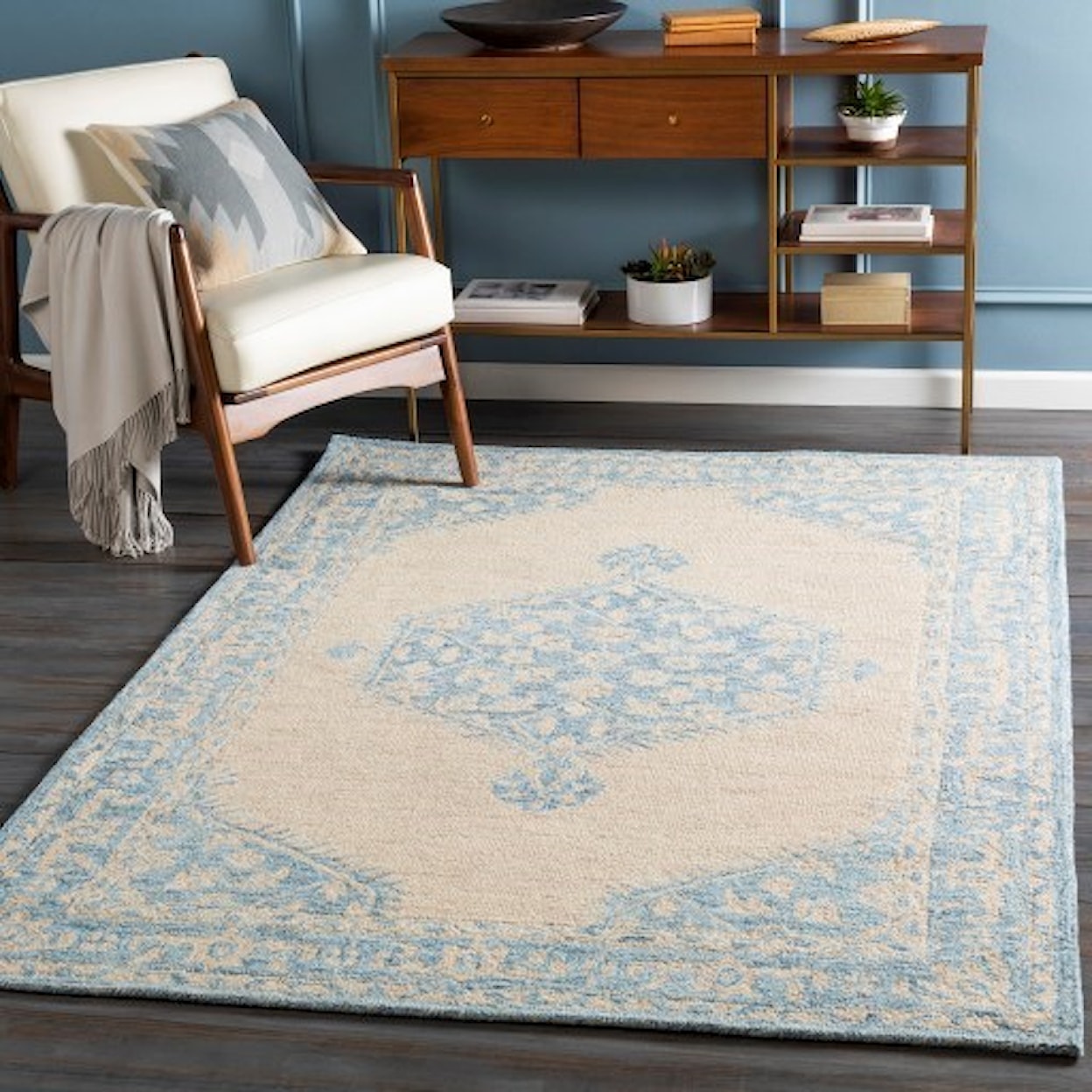 Surya Granada 2' x 3' Rug