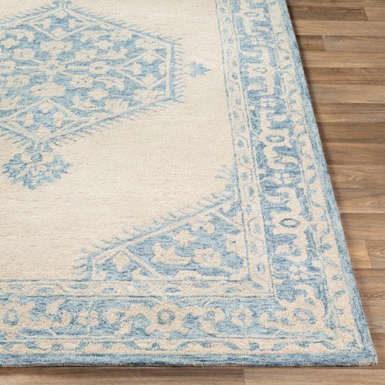 Surya Granada 4' x 6' Rug