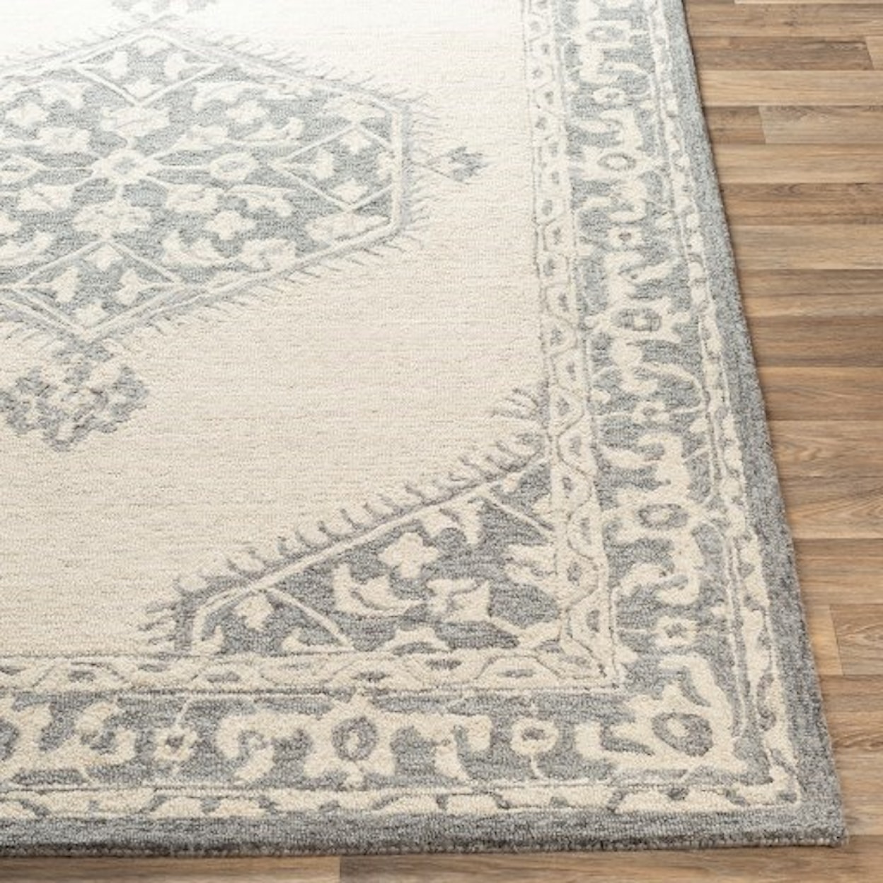 Surya Granada 2' x 3' Rug