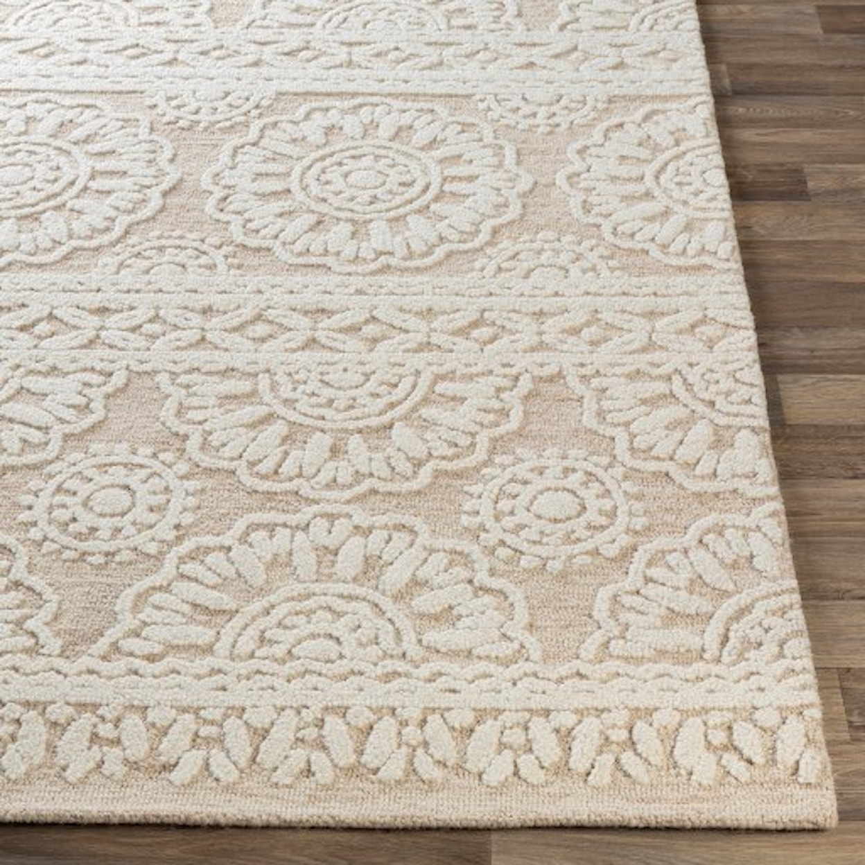 Surya Izmir 2' x 3' Rug