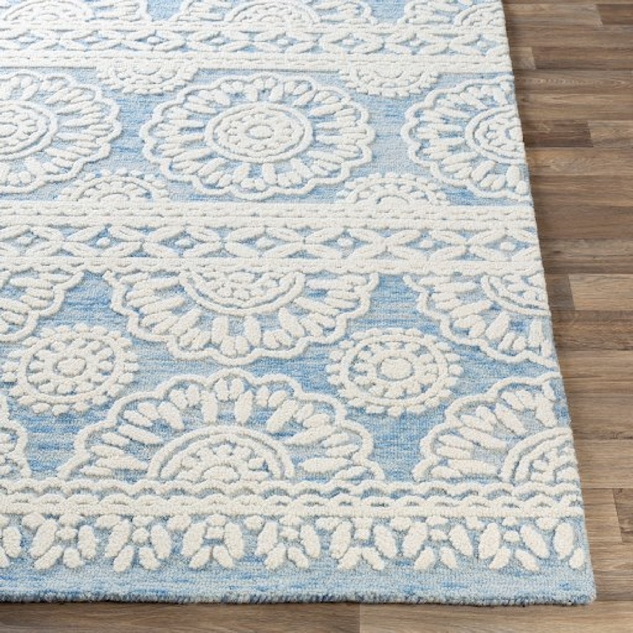 Surya Izmir 2' x 3' Rug