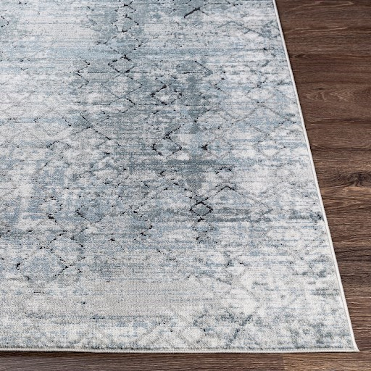 Surya Jolie 6'7" x 9' Rug