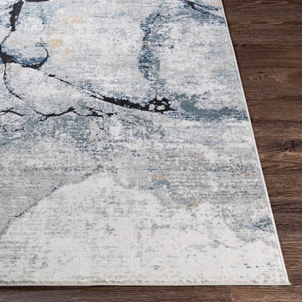 Surya Jolie 5'3" x 7'3" Rug