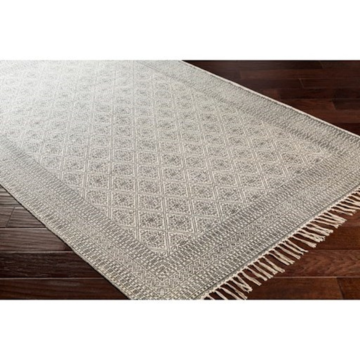 Surya July 2' x 3' Rug