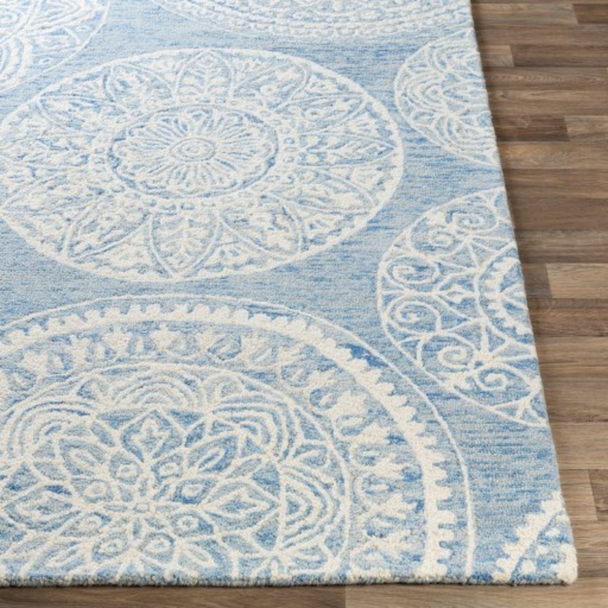 Surya Kayseri 2' x 3' Rug