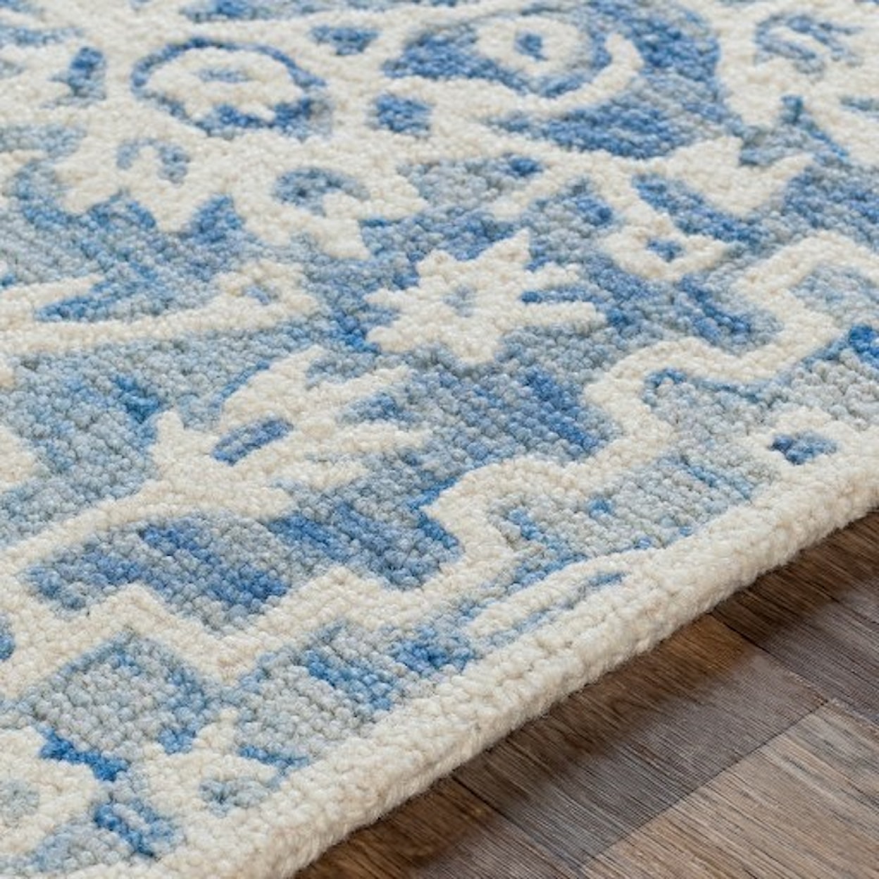 Surya Kayseri 2' x 3' Rug