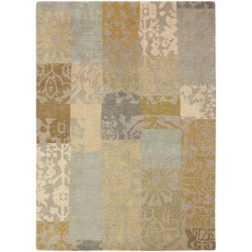 5'7" x 7'10" Rug