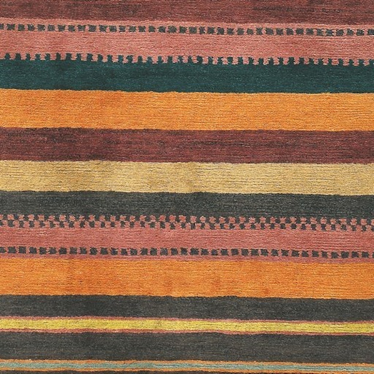 Surya Kyah 5'7" x 7'10" Rug