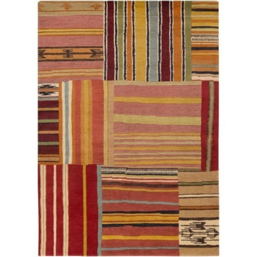 5'7" x 7'10" Rug