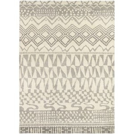 5'7" x 7'10" Rug