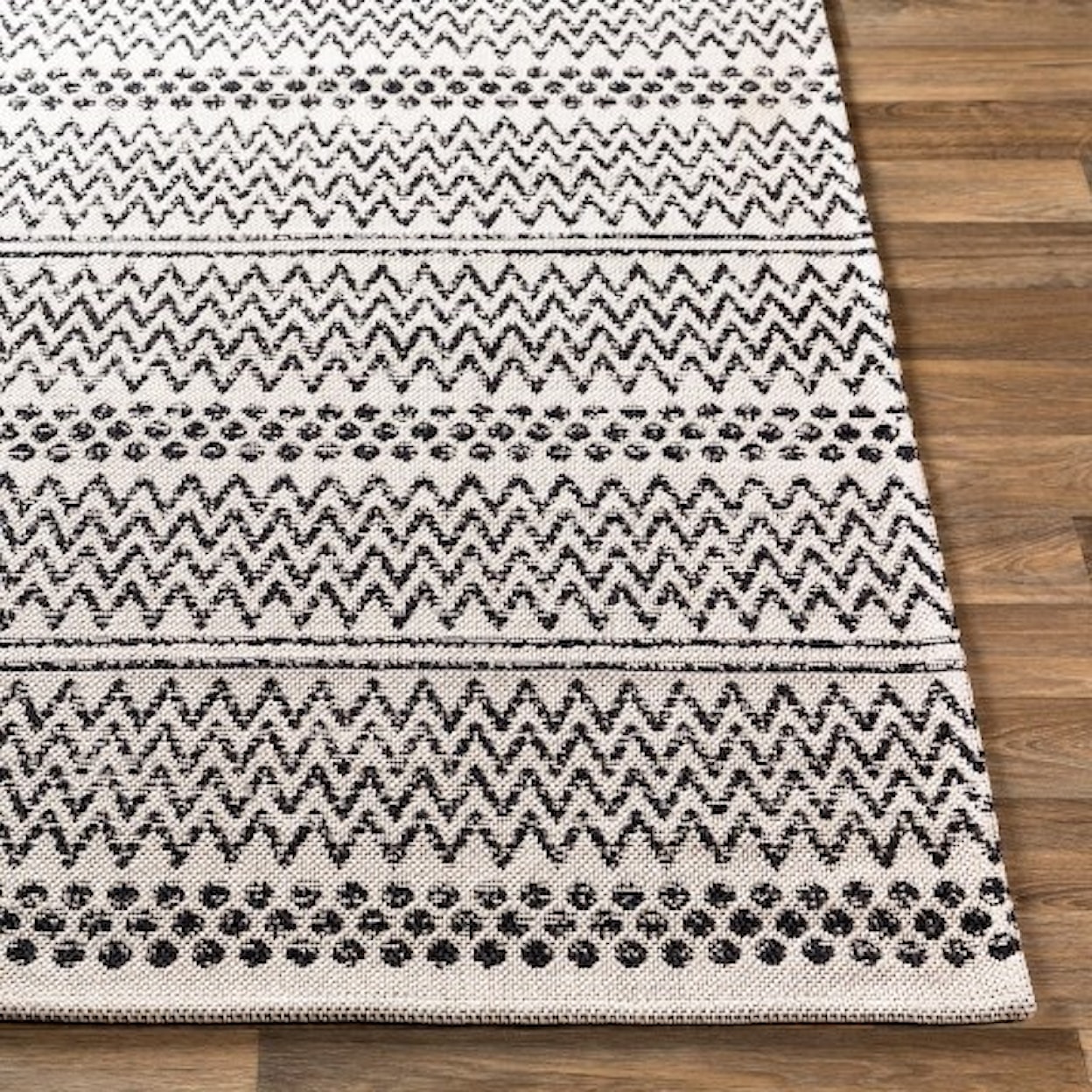 Surya La Casa LCS-2304 2'2" x 3'9" Rug