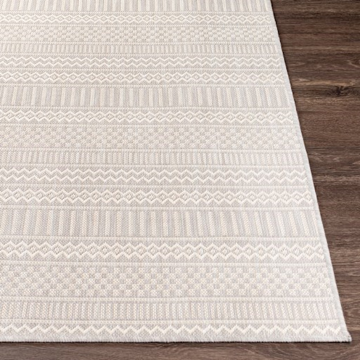 Surya Malibu 5'3" x 7' Rug